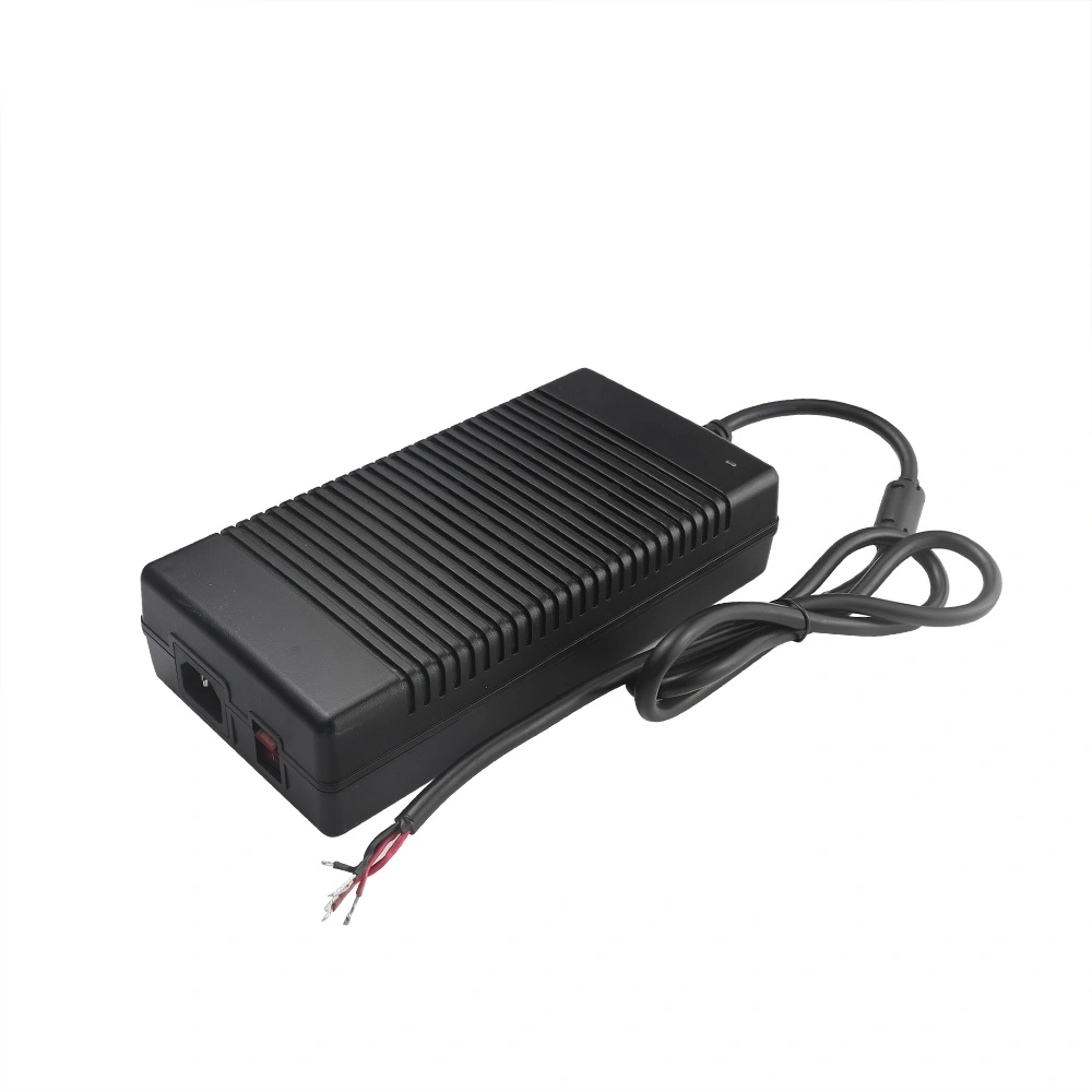 Adaptateur secteur de bureau 300 W avec bouton de commutation